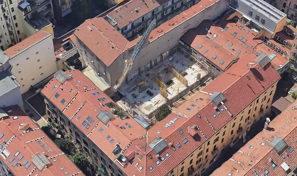 Il cantiere di via Fauchè 9 a Milano